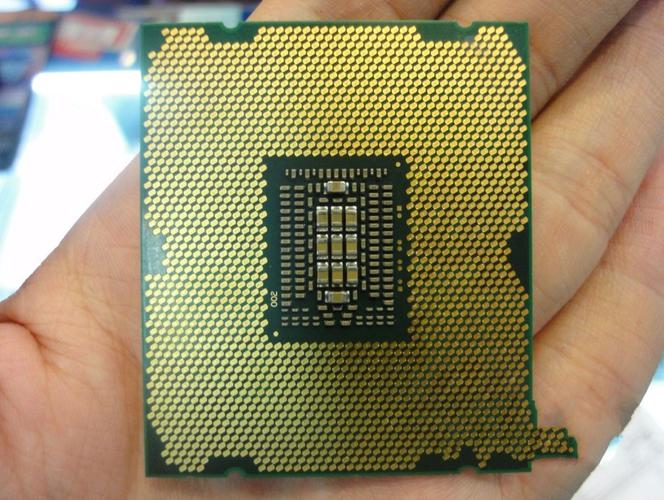 Intel 酷睿 i7-4930MX 至尊版深度评测：2013 年移动旗舰 CPU 的性能巅峰