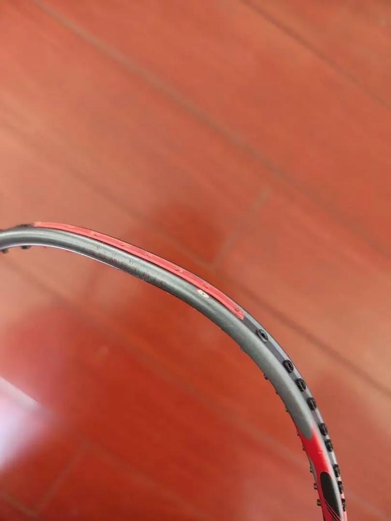 银色鼠标性能特写