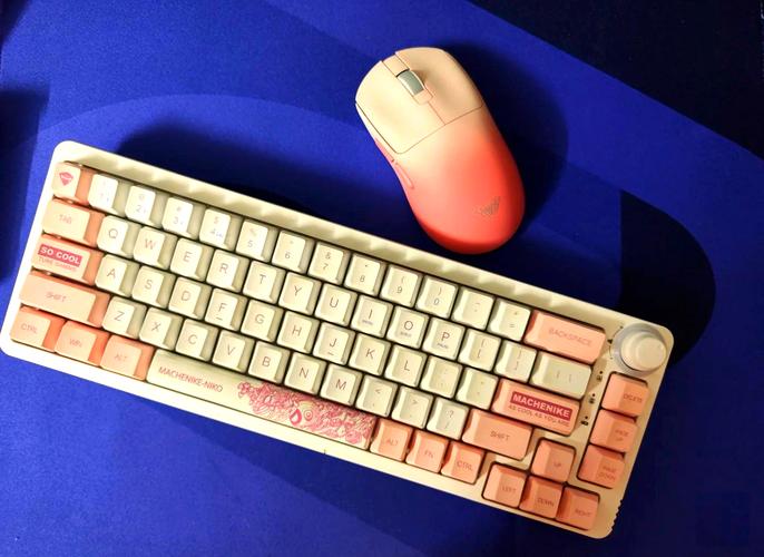 狼蛛SC360评测：超轻54g三模竞技鼠标 99元入门神器