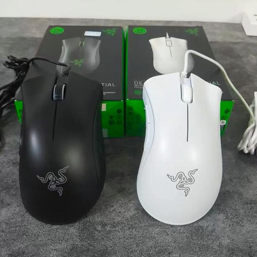 Razer 炼狱蝰蛇幻彩版鼠标深度评测：经典人体工学与炫彩RGB的完美结合