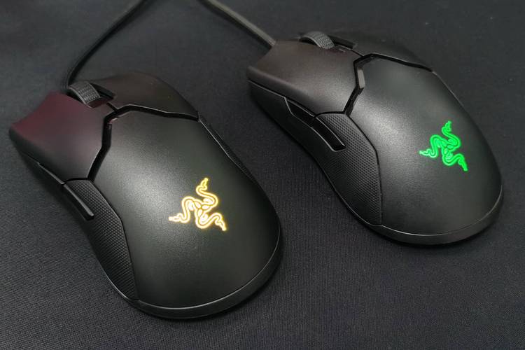 Razer mouse setup on gaming desk