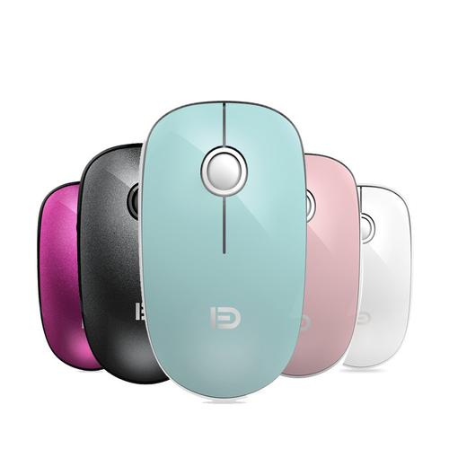 卡通风格电脑鼠标特写