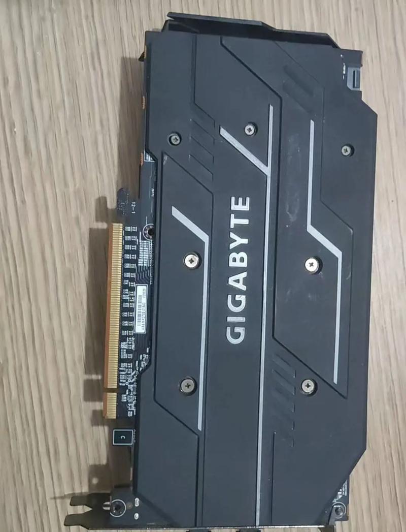 技嘉RX 5600 XT vs 微星GTX 970 深度对比