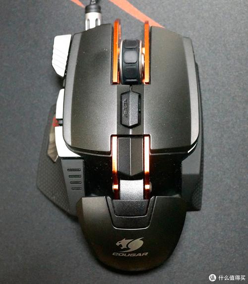 Gaming mouse in action performance test