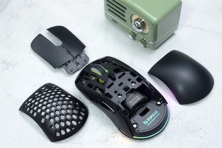 无线鼠标与包装外观展示