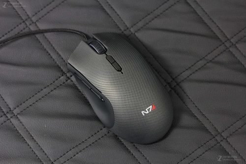 Razer游戏鼠标核心传感器与规格细节