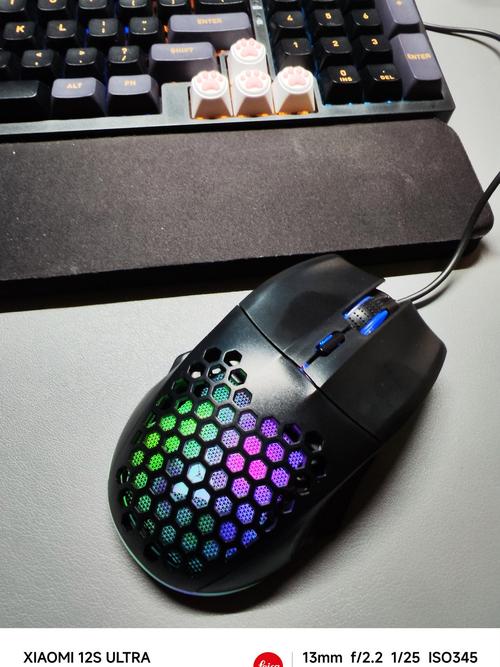 游戏鼠标购买决策场景