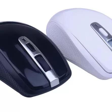 黑色无线鼠标办公场景