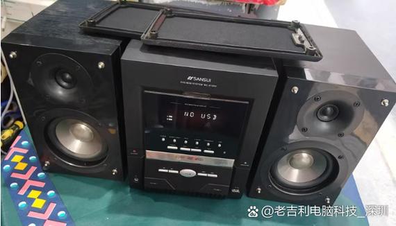 购买音箱桌面场景