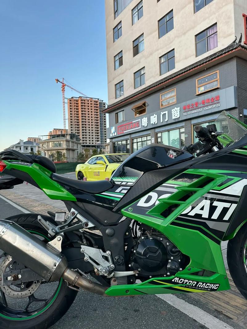 电脑电源内部散热结构