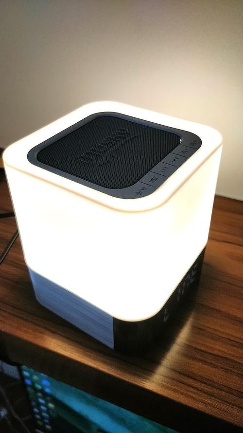 希兰德MX-08 床头蓝牙音箱深度评测：128元多功能HiFi入门首选