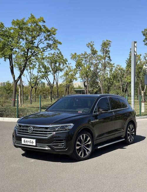 电源风扇散热运行特写