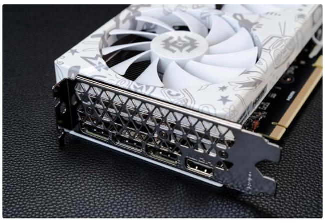 索泰RTX 4060Ti vs 盈通R6770 深度对比：跨越十年的显卡对决