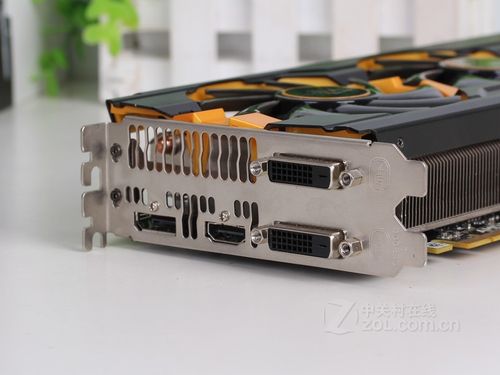 用户选购显卡场景