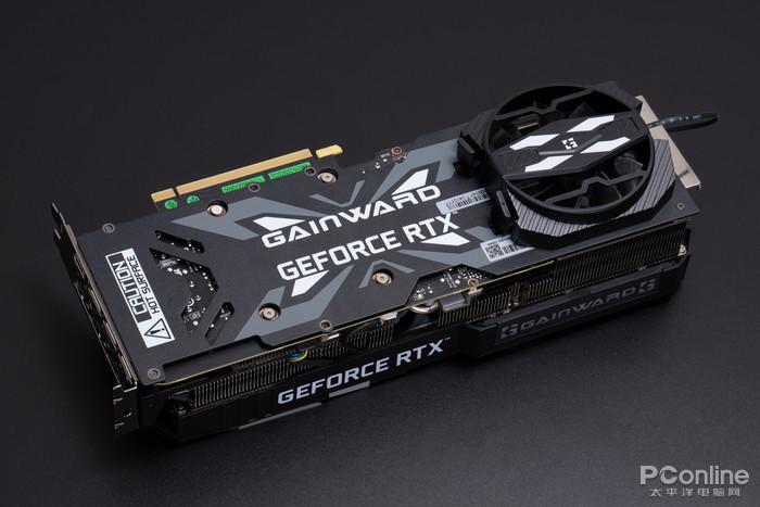 电脑硬件组装与兼容性示意图