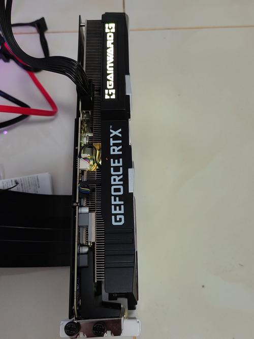 RTX 3070 显卡外观特写