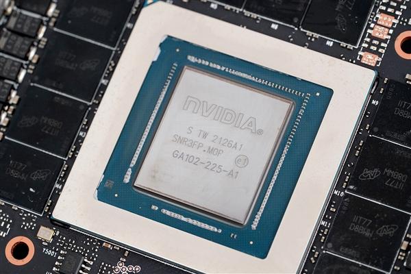 GPU散热器与风扇特写