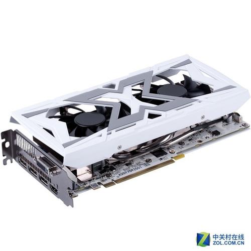 显卡双风扇散热特写