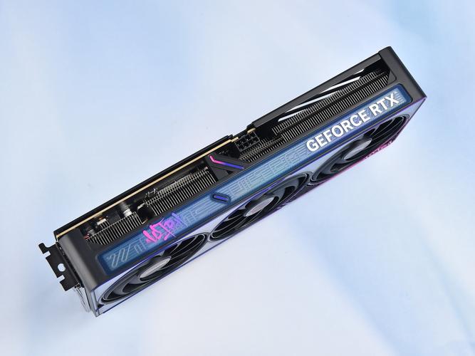 RTX 5060 Ti 显卡核心规格展示