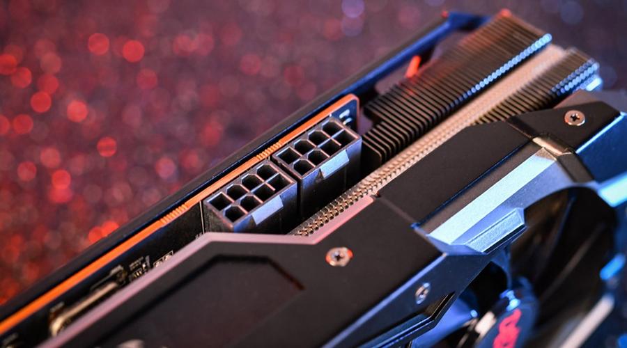 高性能 GPU 硬件接口与 PCB 细节