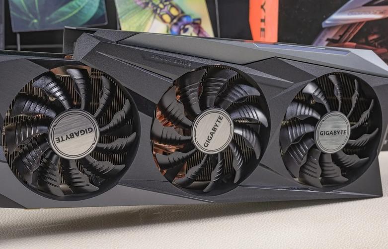 技嘉 GeForce RTX 3080 EAGLE 10G 深度评测：安培架构经典之作，三风扇散热加持