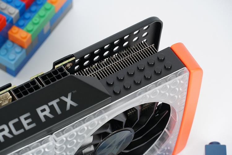 RTX 3070三风扇散热系统运行