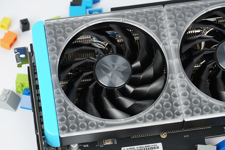 影驰RTX 3070核心规格与PCB细节