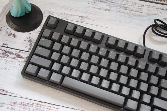Black gaming keyboard purchase decision