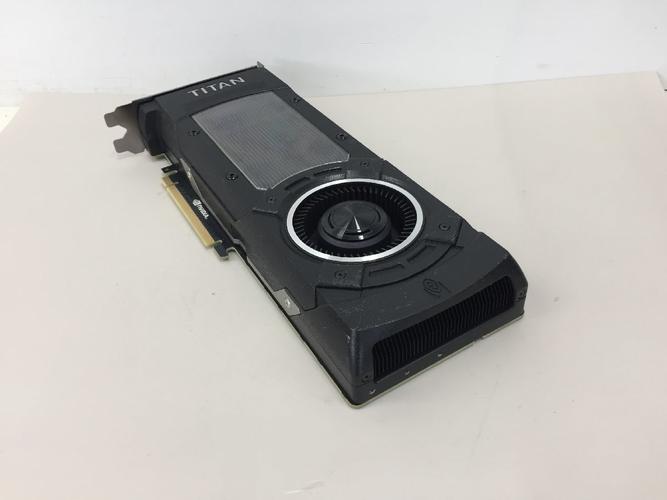 游戏与渲染应用性能对比