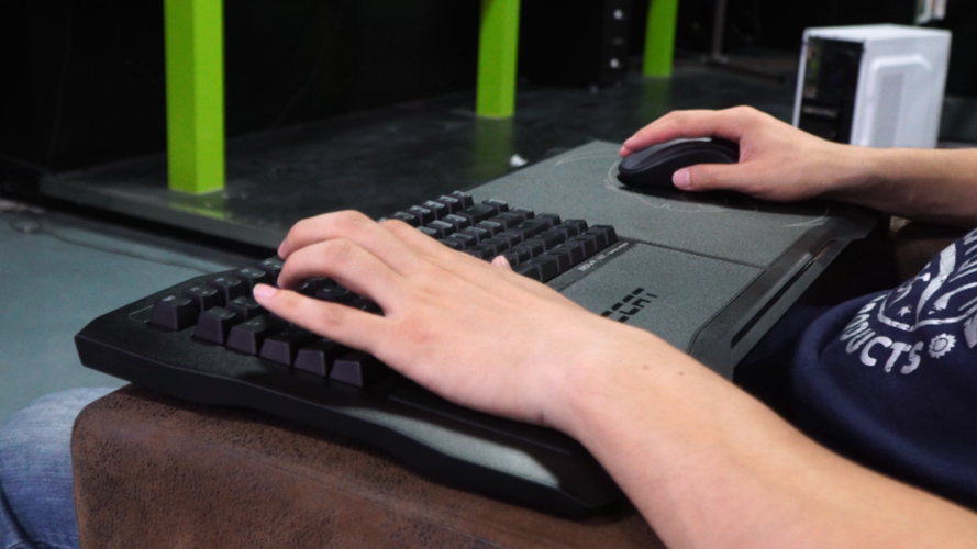 冰豹Sova机械版输入与鼠标表现