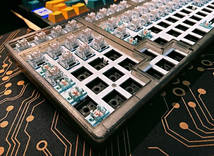 Reccazr S87Pro键盘外观与RGB灯光展示