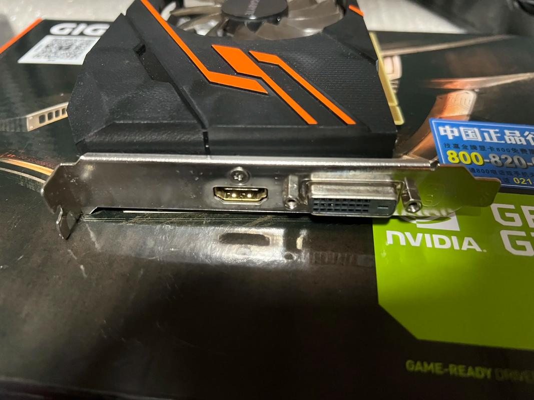 电脑散热与风扇特写