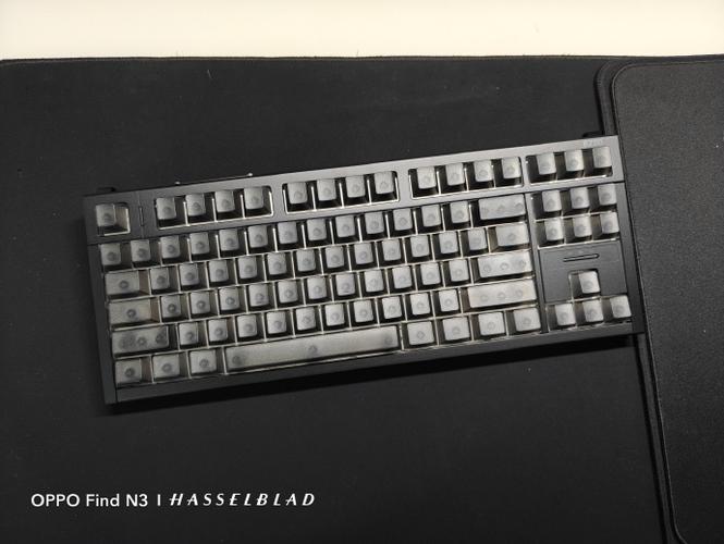 iQunix OG80 黑武士RS-RGB版快银轴深度评测：客制化级手感与三模无线自由切换