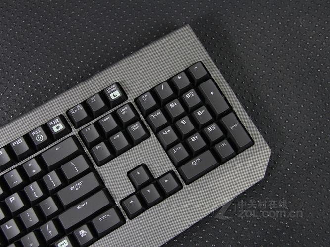 背光机械键盘特写