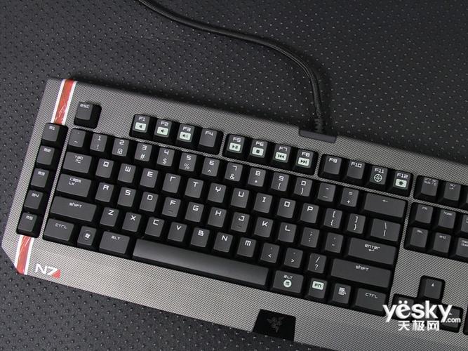 背光键盘游戏操作