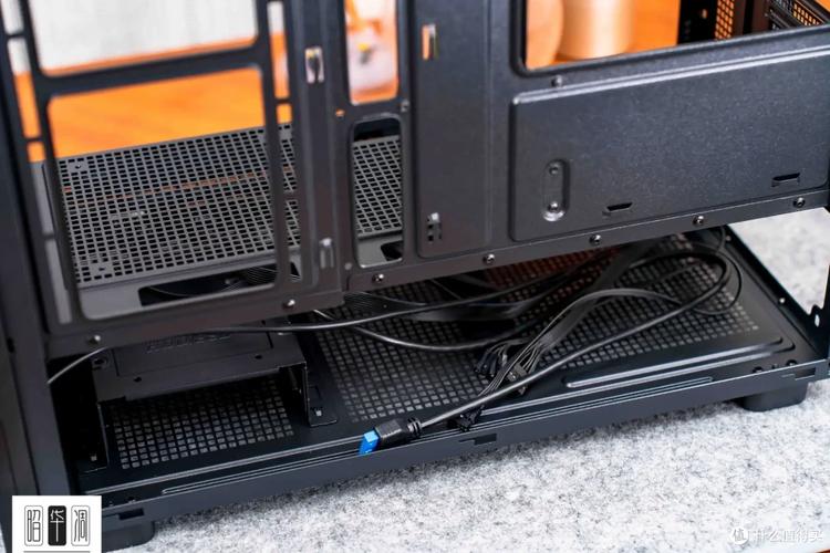 Computer cooling fans and radiator