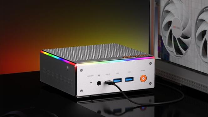 Hardware detail of compact heatsink and fan assembly