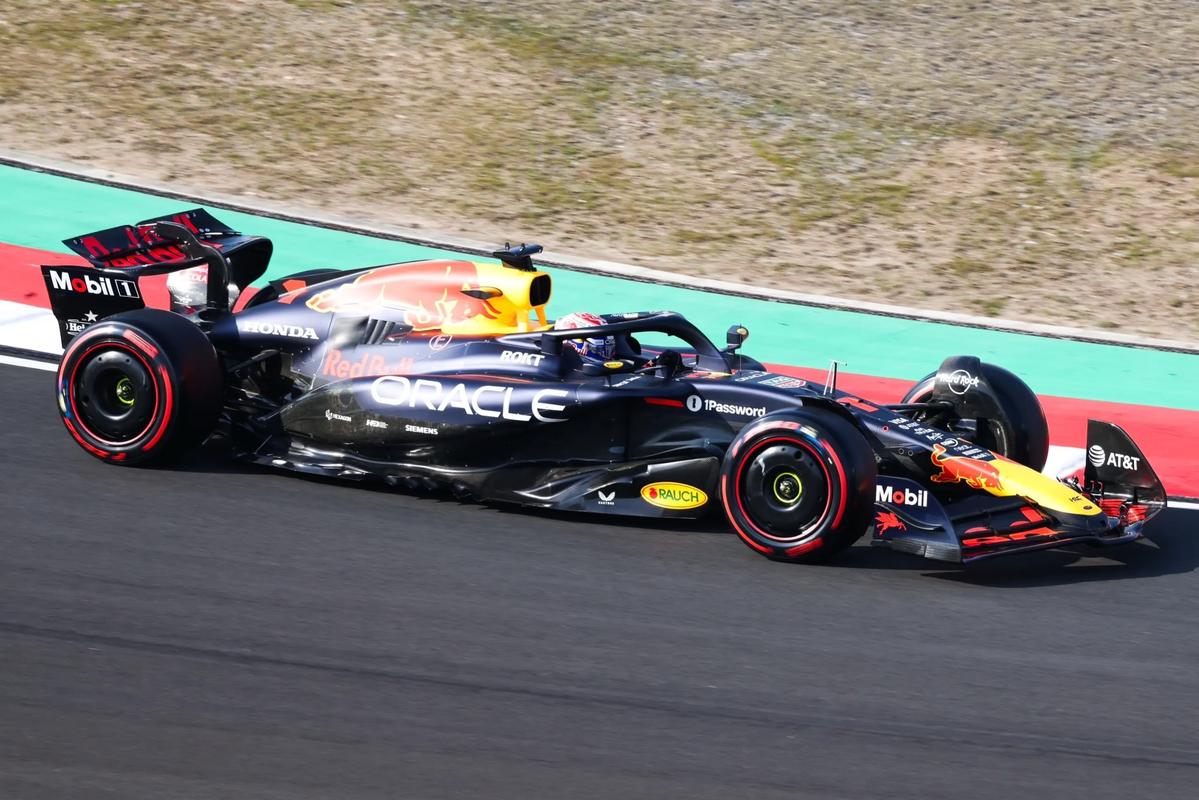 Black CPU cooling system thermal view