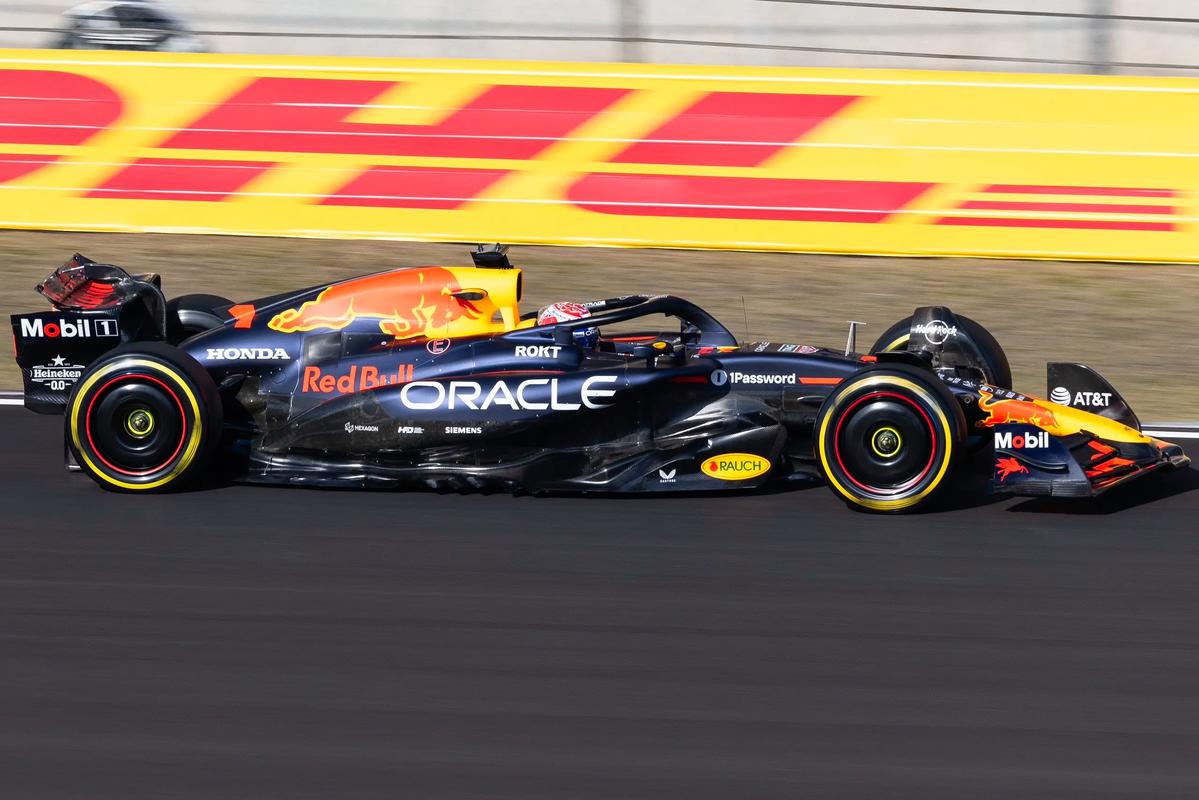 Liquid cooling thermal dissipation hardware