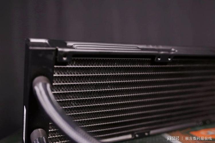 Black CPU liquid cooling radiator