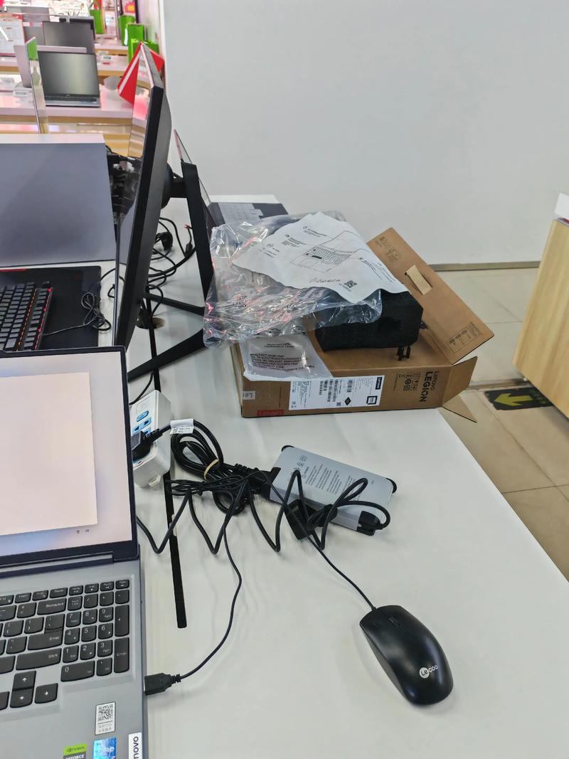 联想风冷散热器安装示意