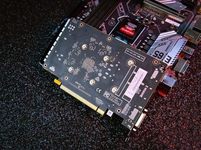 索泰GTX 1650 vs 技嘉GTX 1080Ti 深度对比