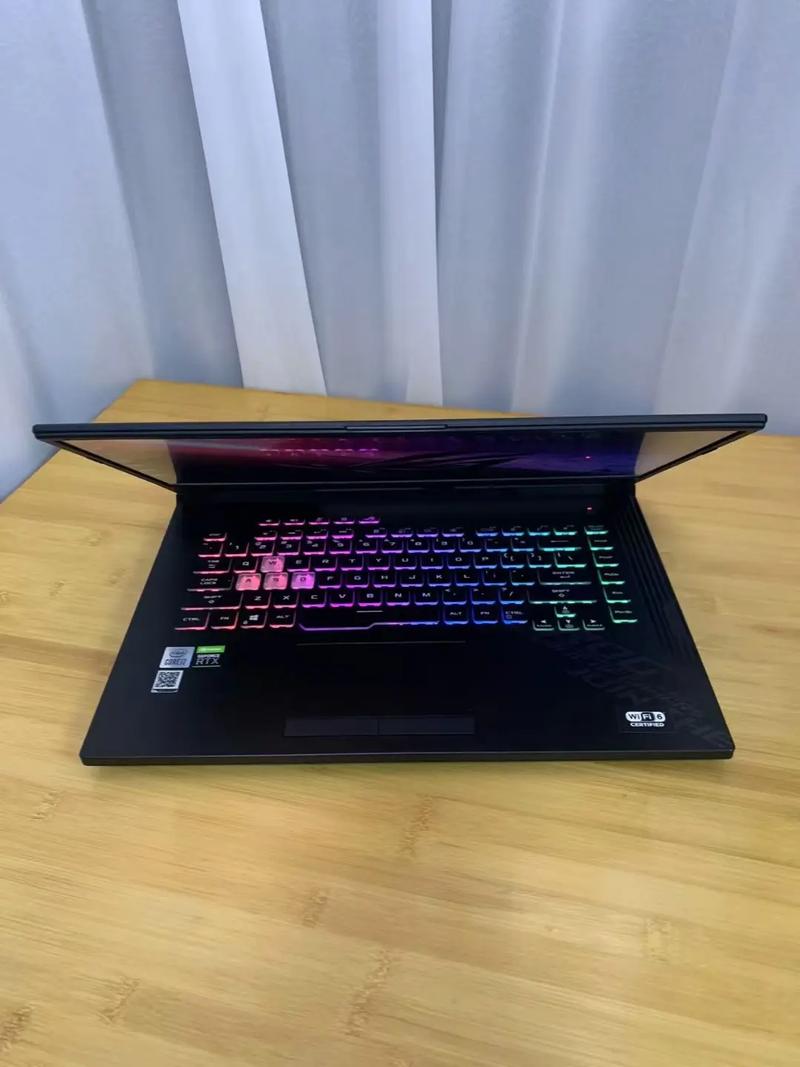 电脑硬件购买与组装场景