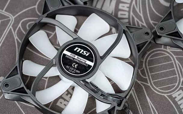 水冷散热器功耗与温度控制