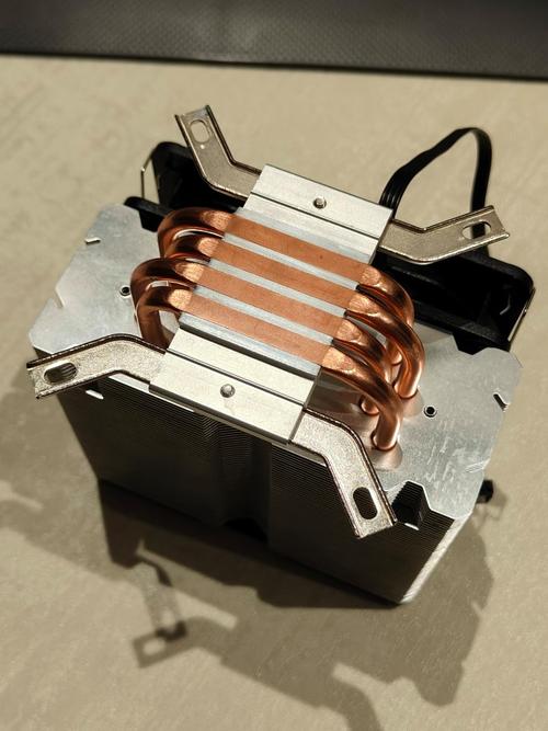 Thermal imaging of CPU air cooler in operation