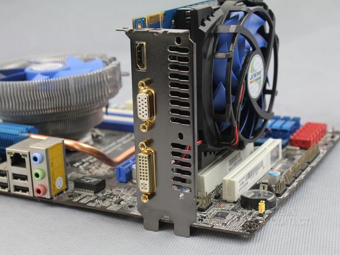 照明中的黑色显卡散热器设计