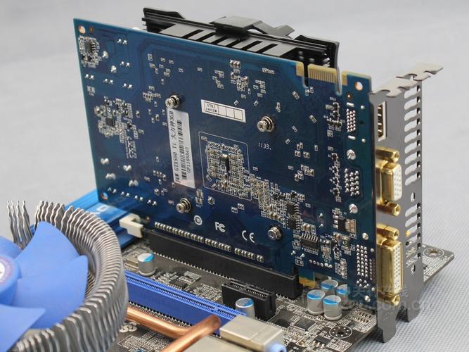 GPU性能图表与游戏帧率