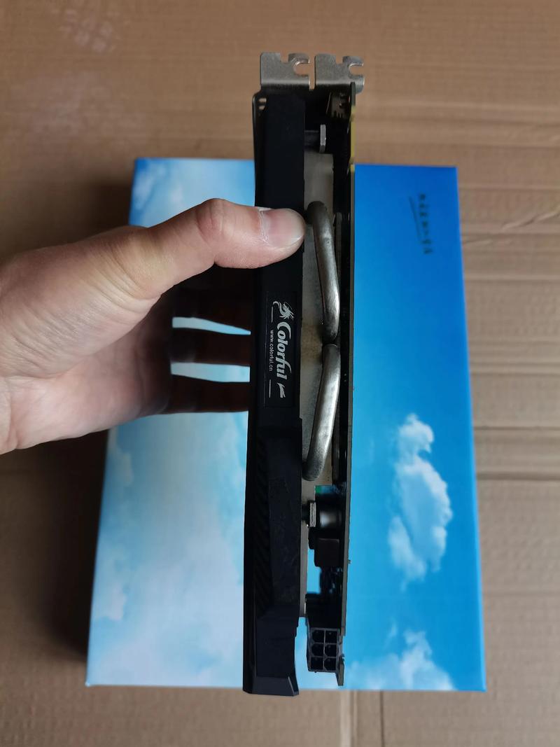 GTX660散热系统特写