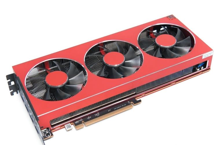 高端显卡安装在PC机箱内的设计展示