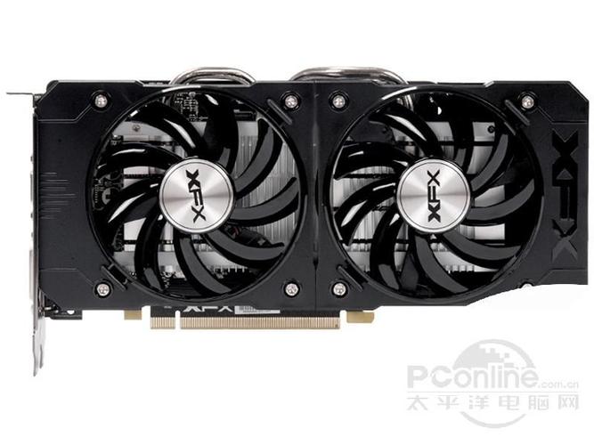 显卡安装在PC机箱中的外观